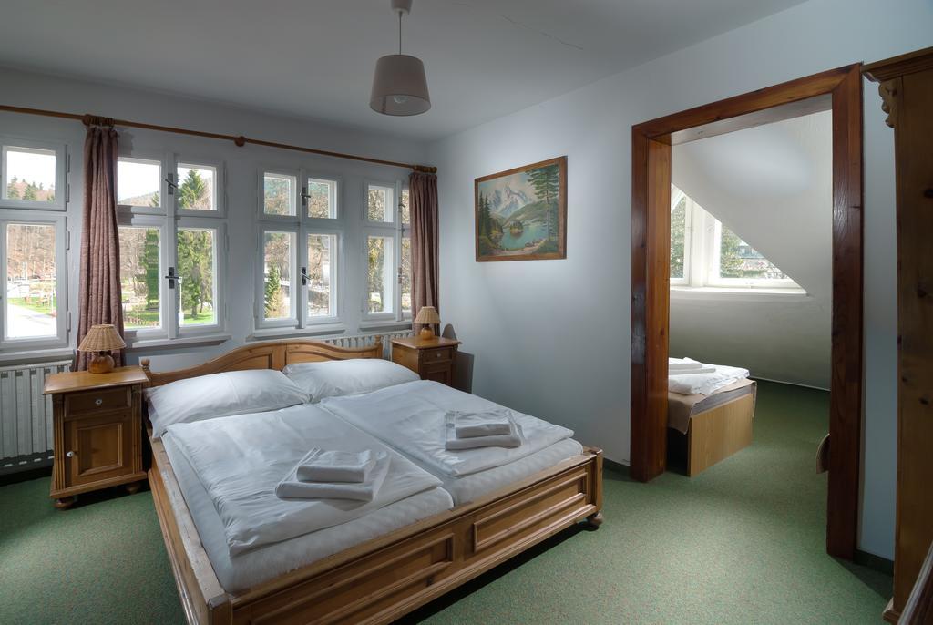 Depandance Villa Hubertus Špindlerŭv Mlýn Oda fotoğraf