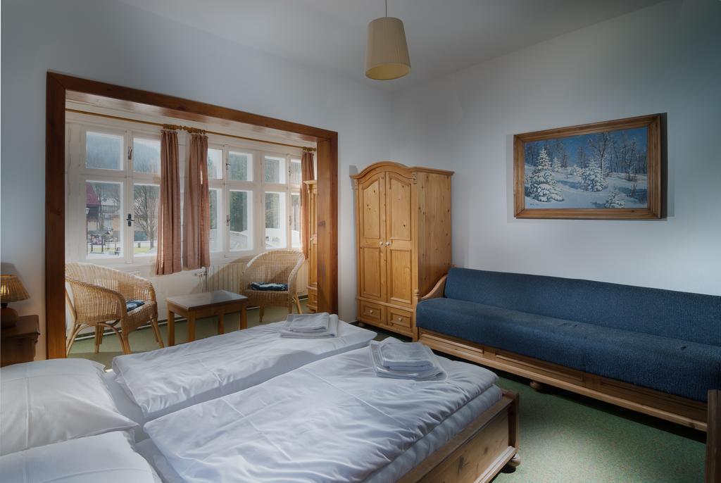 Depandance Villa Hubertus Špindlerŭv Mlýn Oda fotoğraf